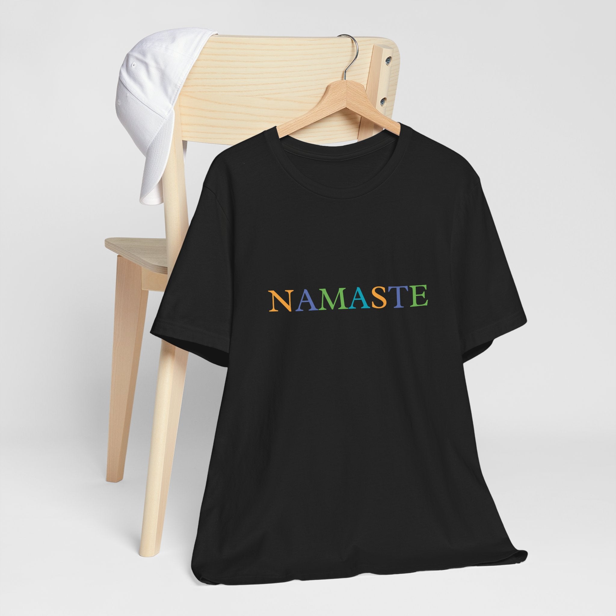 Tramunquiero NAMASTE unisex μπλουζάκι με στρογγυλή λαιμόκοψη