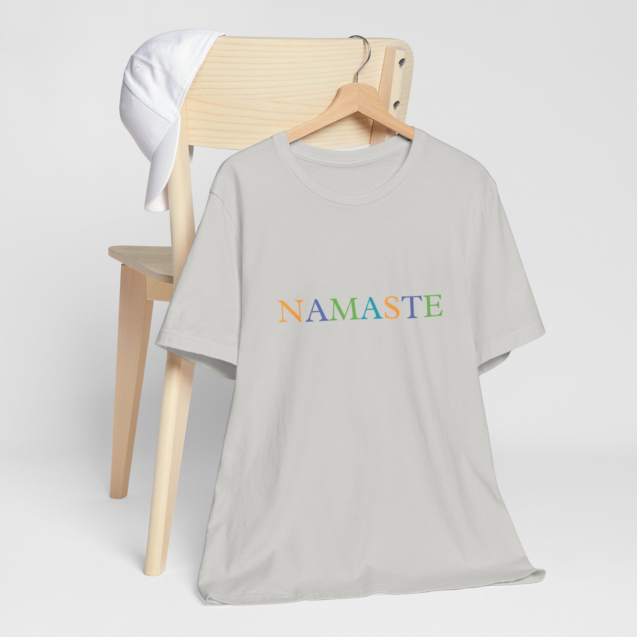 Tramunquiero NAMASTE unisex μπλουζάκι με στρογγυλή λαιμόκοψη